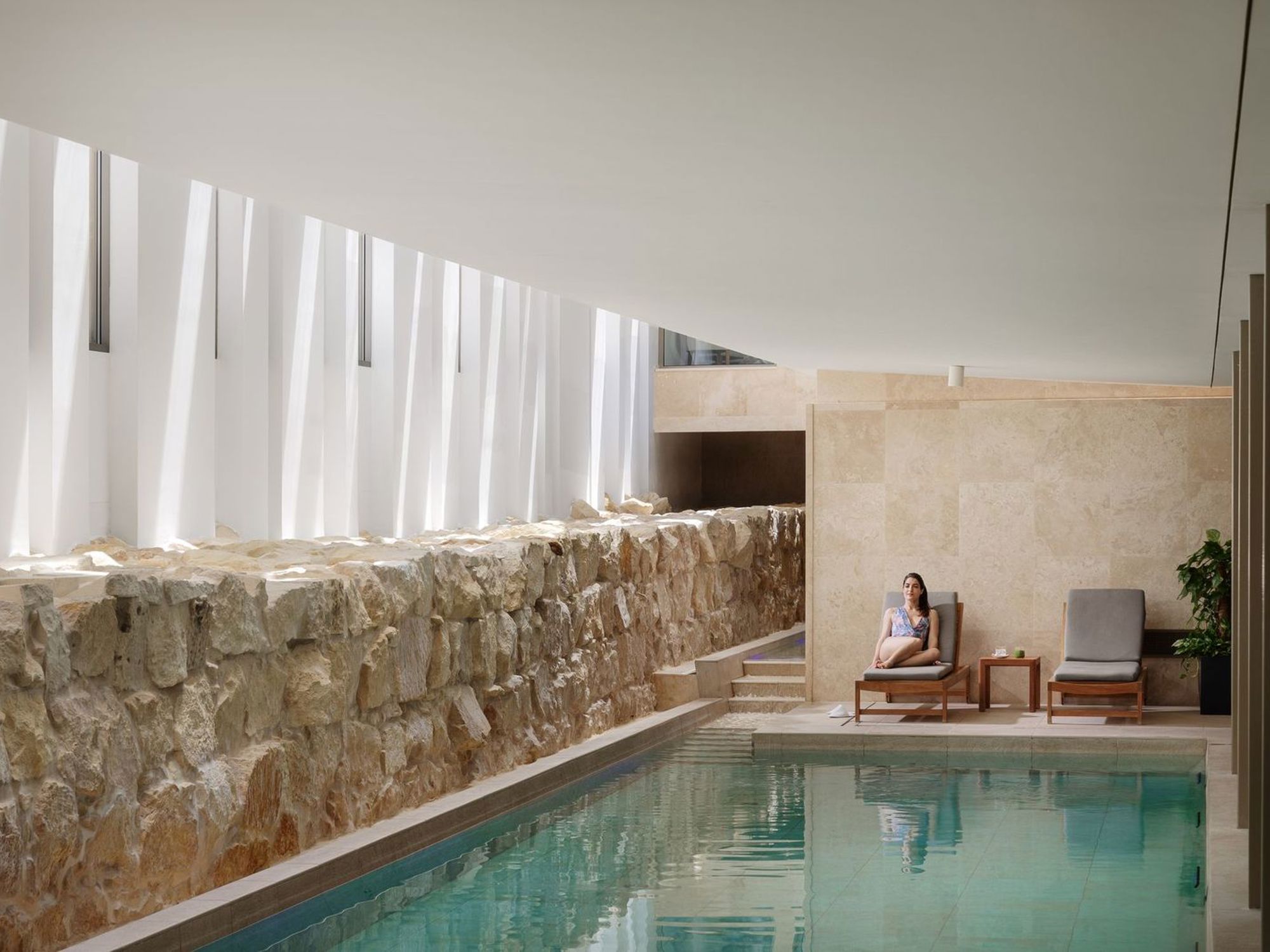 Phoenicia Spa & Wellness - indoor pool