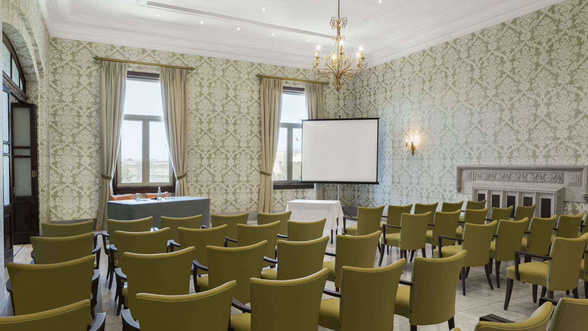 Green Lounge C Meeting Room at The Phoenicia Malta