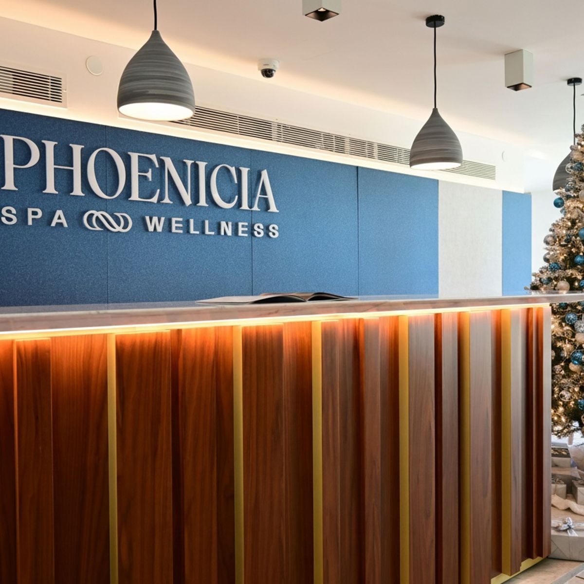 Spa Christmas Tree