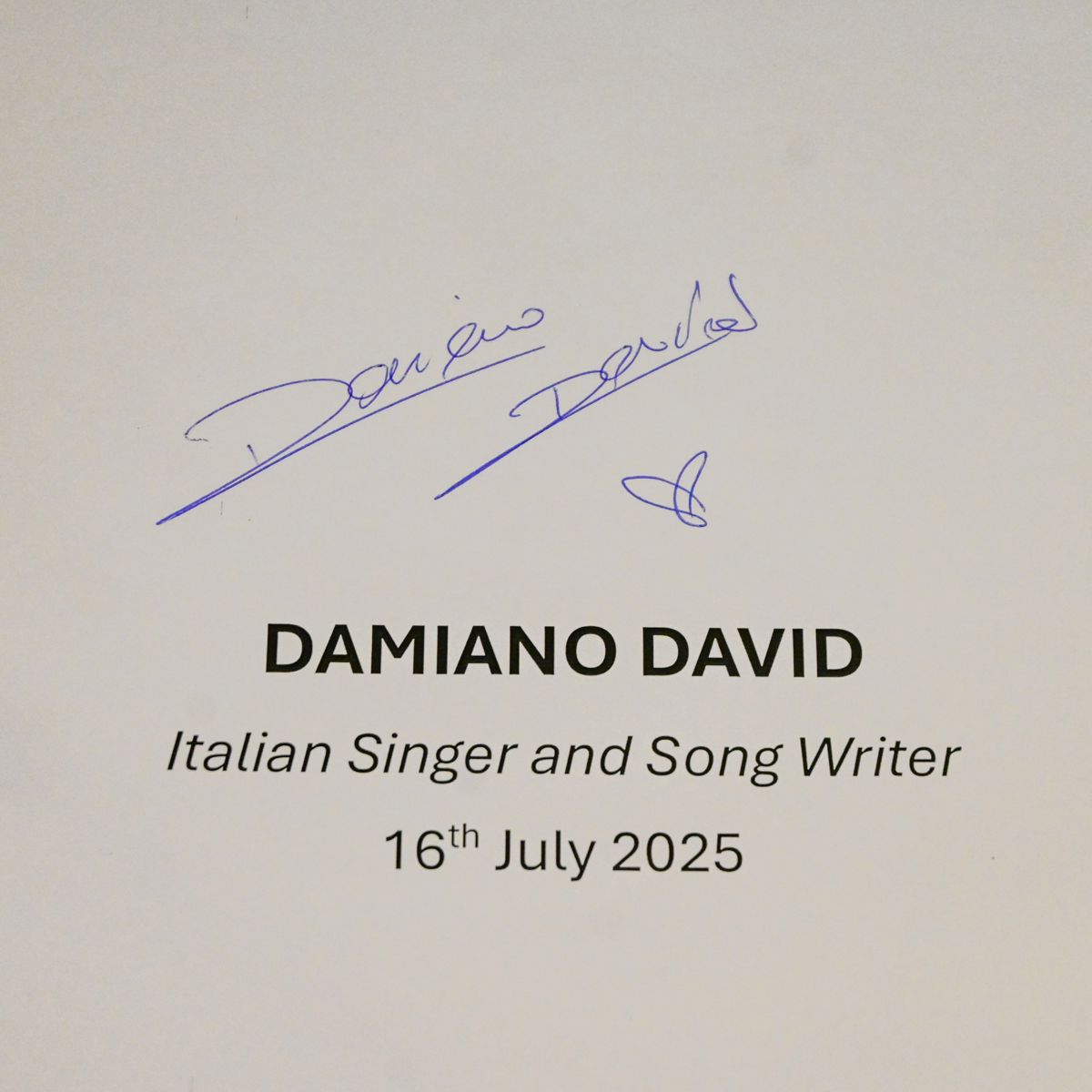Damiano David Signature