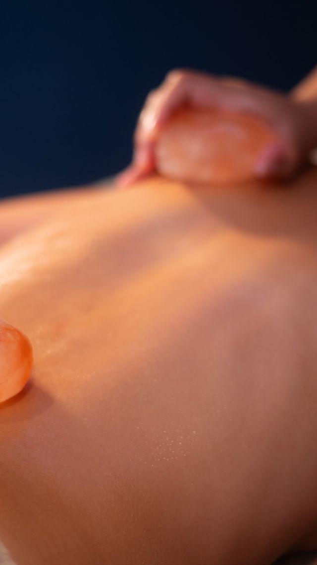  Phoenicia Spa - Himalayan Salt Stone Massage 
