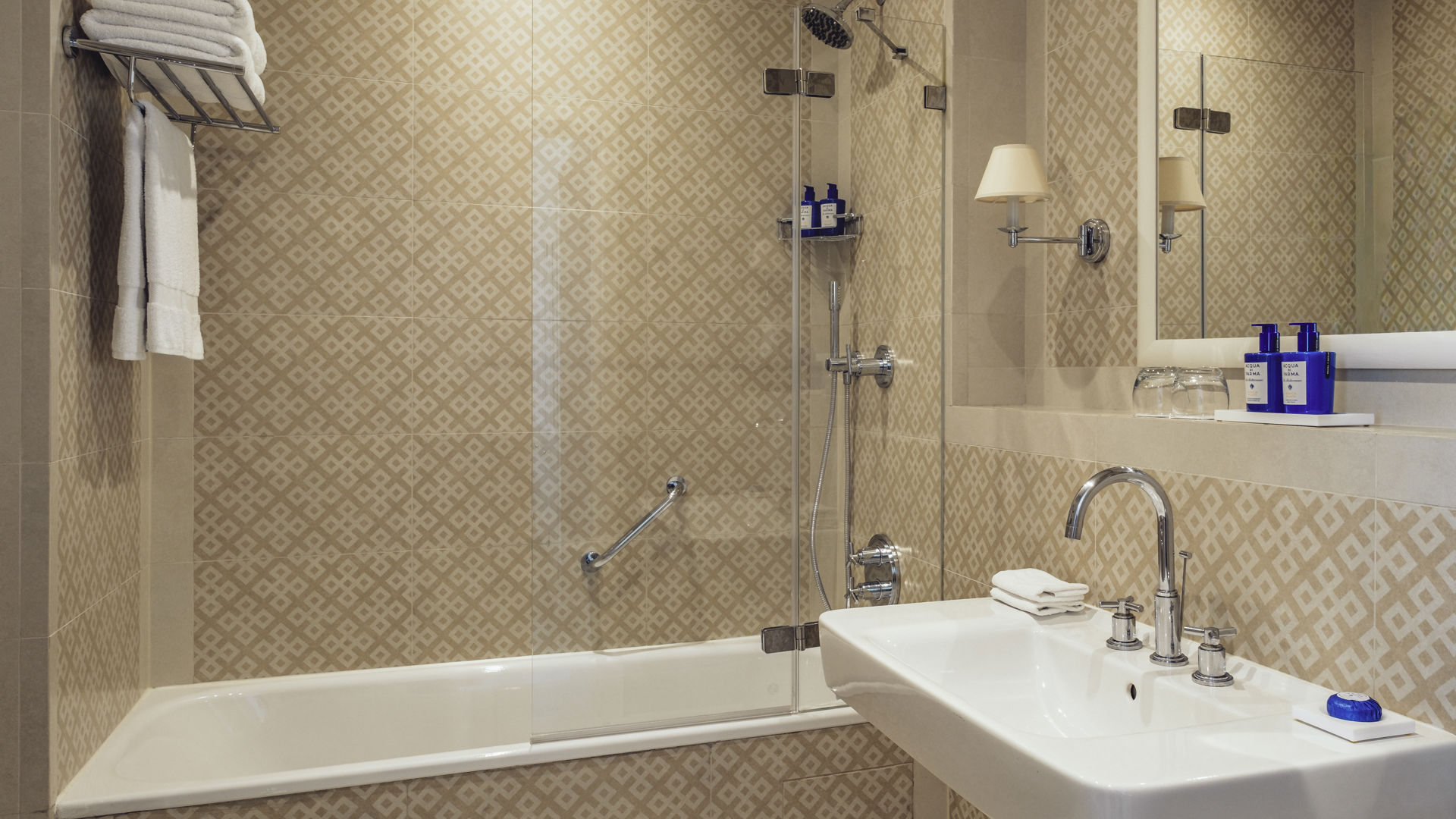 Two Superior Interconnecting Rooms at The Phoenicia Malta