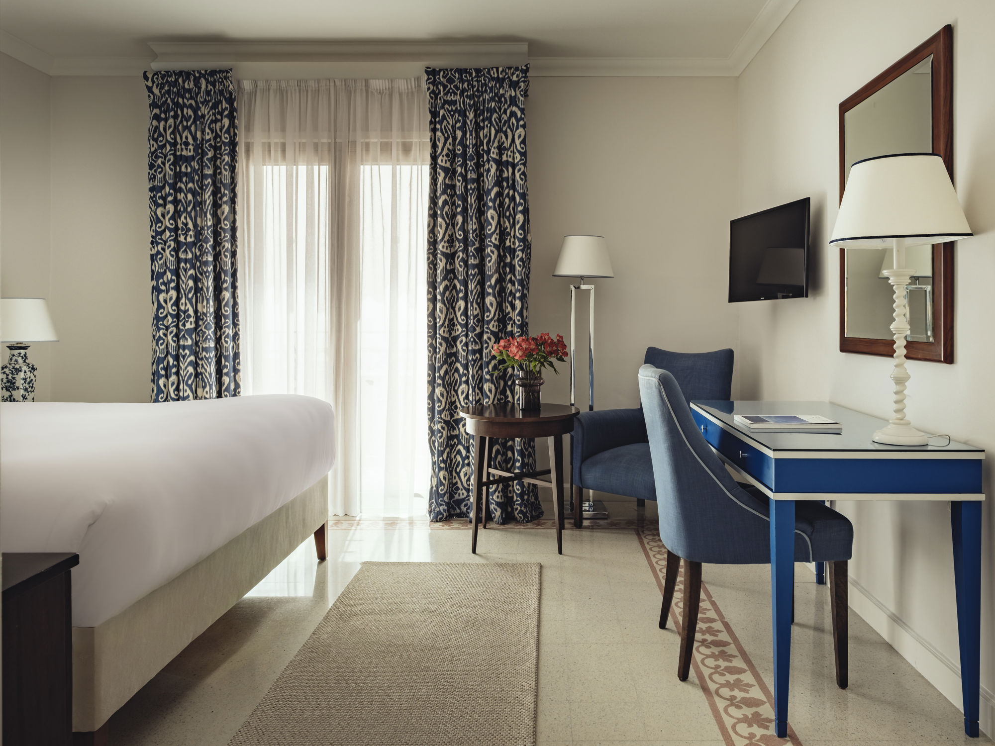 Deluxe Harbour View with Balcony at The Phoenicia Malta