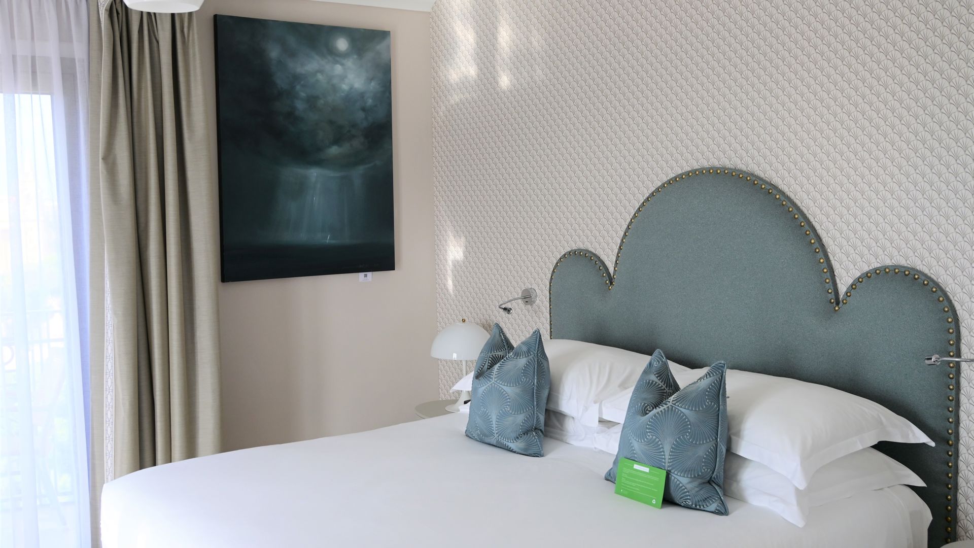 Alexia Coppini art at the phoenicia malta