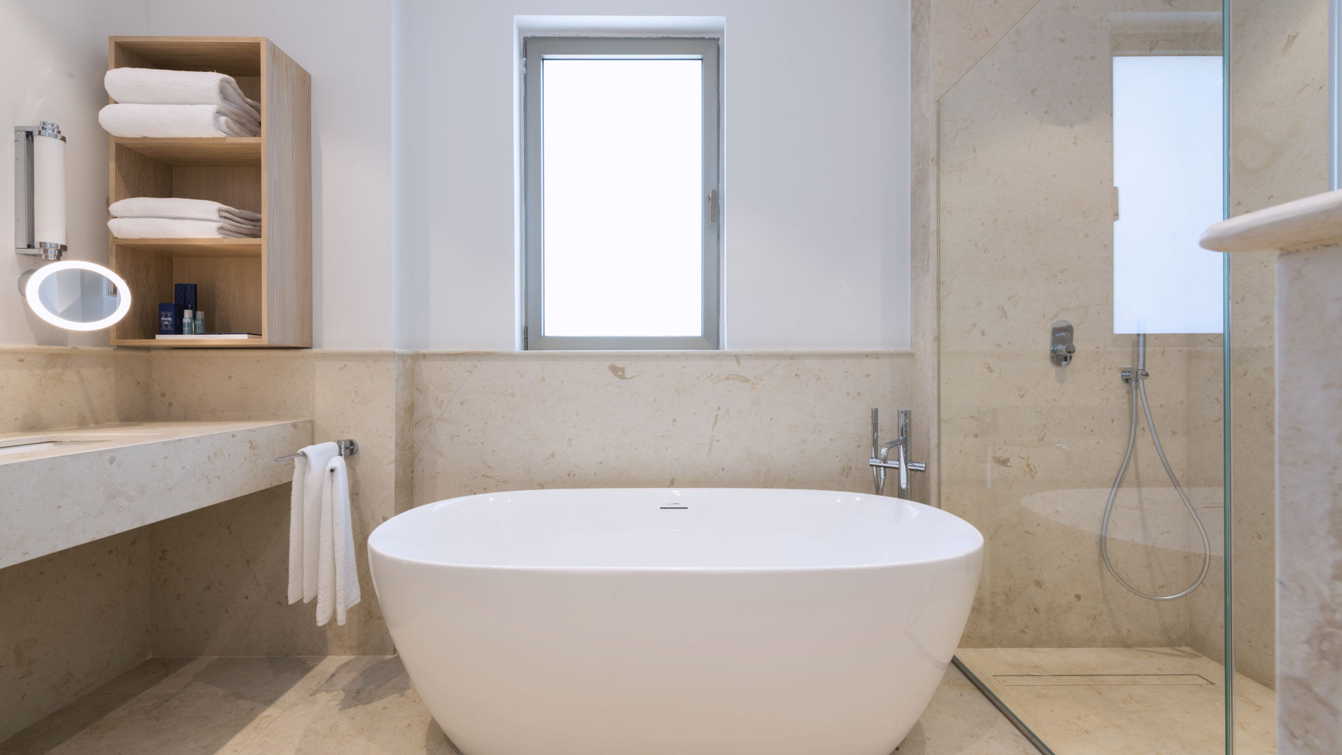 Junior Suite Bathroom