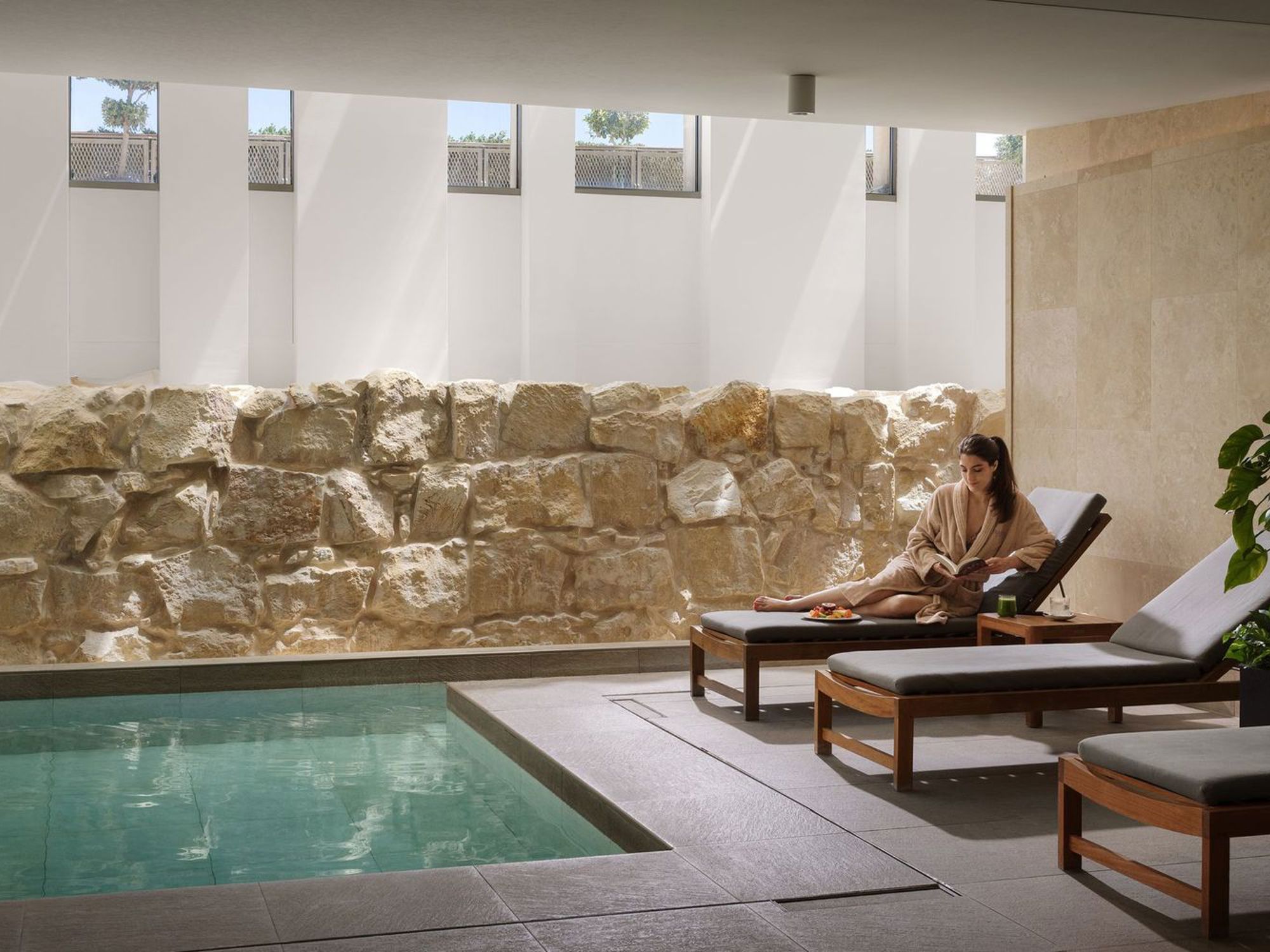 Phoenicia Spa & Wellness - indoor pool