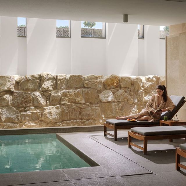 Phoenicia Spa & Wellness - indoor pool